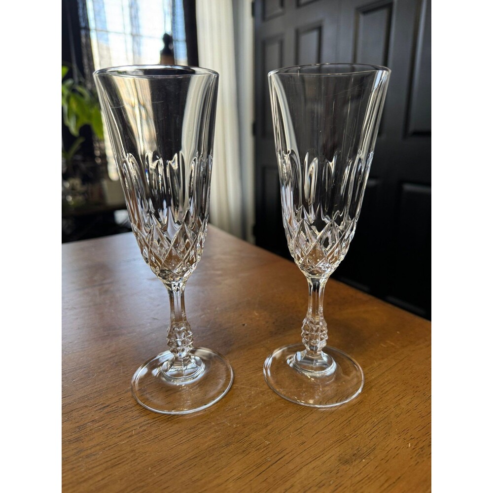Linea Medici fluted champagne flutes manufactured by Royal Crystal Rock.